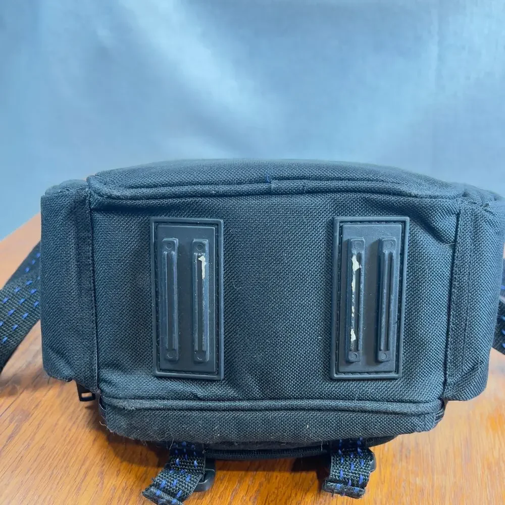 Samsonite Camera Bag Adjustable Shoulder Strap 4+ Zip Pockets Padded Divider